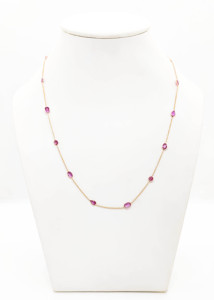 Collar con Zafiro Rosa Natural en Oro Amarillo Sólido de 18K – Cadena con Gema Rosa de Corte Pera Engastada en Bisel, Piedra de Nacimiento de Septiembre - Product Image 6