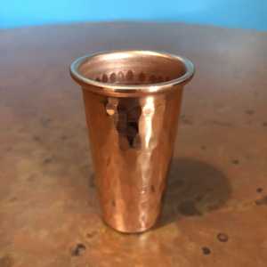 Vaso de Cobre Ecológico de Calidad Premium para Vodka, Elegante Tarro de Vela Personalizado con Tapa, Utara Pradesh - Product Image 4