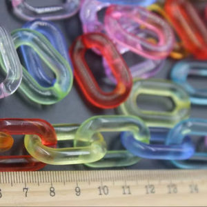 Cadenas de Resina de la Mejor Calidad Disponibles en Todos los Tamaños y Colores, Precio de Mercado para Cadenas de Resina - Product Image 1