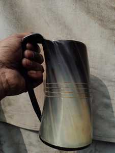 Chope en corne de buffle d'inspiration vintage, tasse artisanale traditionnelle pour servir la bière, l'ale, le miad, le vin, à usage décoratif et pour la promotion d'événements - Product Image 2