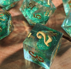 Prix d'usine : Ensemble de dés en résine polyédriques de haute précision pour DND RPG, équipement de jeu de table, dés pour chaîne d'approvisionnement en gros - Product Image 4