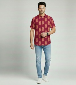 Camisa Casual de Algodón para Hombre con Estampado Batik a Rayas |   Camisa de Verano Transpirable y Ecológica 100% Algodón, Manga Corta - Product Image 3