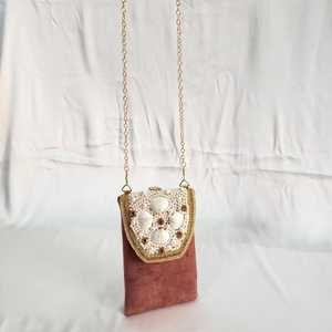 Elegante Cadena para Teléfono con Cuentas de Colores, Diseño de Patrón, Correa Móvil Hecha a Mano, Soporte para Logotipo Personalizado - Product Image 1