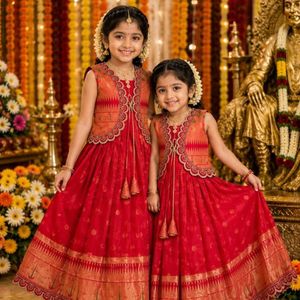 Robe pour enfants en soie Paithani rouge avec manteau de créateur, tissage Paithani traditionnel, entièrement cousue, tenue de mariage festive, vente en gros - Product Image 2