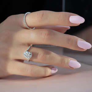 Bague unisexe IGI en or blanc 14 carats, sertie à la main, style vintage, avec diamant taille brillant cultivé en laboratoire, pour mariage, fiançailles, anniversaire ou fête - Product Image 3