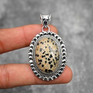 Collier artisanal vintage en argent sterling 925 plaqué, avec pendentif ovale en jaspe dalmatien naturel, perles et pierres précieuses, le plus vendu - Product Image 1