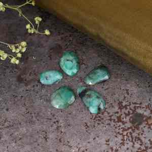 พลอยมรกตสีเขียวธรรมชาติแบบเจียระไนตามสั่งขายส่ง สำหรับทำเครื่องประดับระดับไฮเอนด์ - Product Image 3