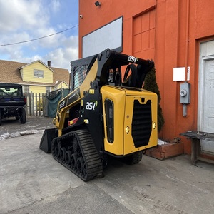 Cargadora de dirección deslizante ASV usada para excavación, nivelación y trabajos de construcción con un rendimiento potente y fácil maniobrabilidad en el lugar de trabajo. - Product Image 4