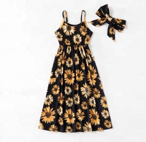 Ensemble robe longue à rayures avec fleurs maman & Me, même pour l'été, sans manches, bleu et blanc, tissu en coton doux, 2020 - Product Image 2