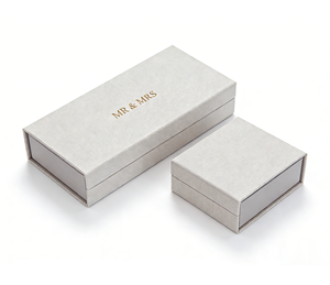 Caja de Regalo para Fotógrafo, Caja de Lino Beige Crema para Guardar Impresiones de Fotos con Cristal y Unidad USB - Product Image 1