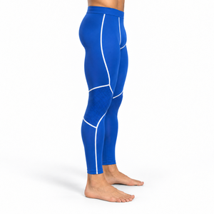 Les leggings de compression pour hommes offrent un ajustement de soutien, un confort extensible et une mobilité flexible pour l'entraînement physique et les activités sportives. - Product Image 2