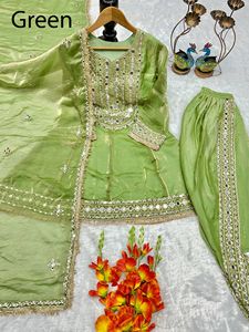 Salwar Kameez Amarillo Tradicional Indio para Mujer, Traje de Boda de Seda hasta el Tobillo, Corte Regular, Elástico, Estilo Étnico Pakistaní e Indio - Product Image 2