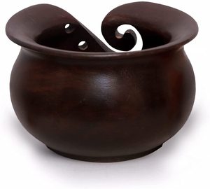 Cuenco de Almacenamiento de Hilo de Madera Bicolor Hecho a Mano, Organizador Portátil para Tejer y Hacer Ganchillo con Ranuras y Orificios Tallados - Product Image 5