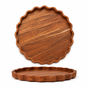 Plato Redondo de Madera para Servir |   Plato de madera artesanal con borde festoneado |   Plato Decorativo Multiusos - Product Image 4