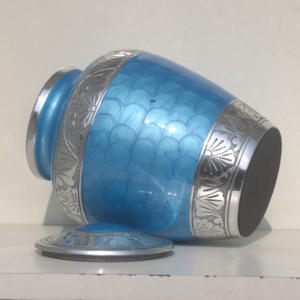 Urne funéraire en aluminium de 10 pouces, finition Meena, personnalisée en gros, avec gravure artistique pour les cendres humaines et d'animaux de compagnie, fournitures funéraires - Product Image 2