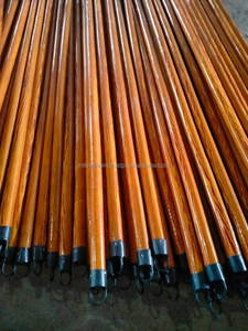 Bâton de balai en bois d'eucalyptus de haute qualité avec revêtement en PVC et filetage italien - Product Image 5