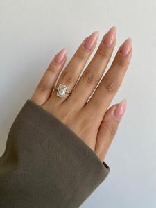 Anillo de compromiso con halo oculto de 6.10 CT con corte esmeralda, cultivado en laboratorio, certificado IGI F-VVS2, anillo de oro macizo de 18k, anillo con diamante de laboratorio - Product Image 2