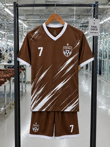 Conjunto de Uniforme de Fútbol al por Mayor para Equipos, Camiseta y Pantalones Cortos de Fútbol Personalizados con Tela de Control de Humedad para Clubes y Escuelas - Product Image 5