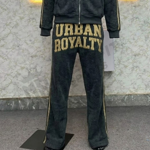 Ensemble de survêtement moderne pour homme avec fermeture éclair, coupe ajustée, vêtements de sport confortables pour le jogging et l'entraînement - Product Image 3