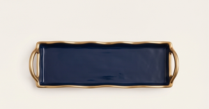 Bandeja de Servicio de Metal Esmaltado Azul Marino de Lujo con Borde Ondulado Festoneado y Asas Laterales Doradas, Plato Decorativo para Mesa de Centro o Tocador - Product Image 3