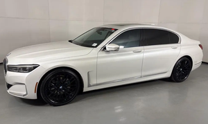 ENVÍO INMEDIATO: BMW 740i Usado del 2020 - Product Image 2