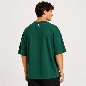 T-shirt oversize pour homme en tissu doux, coupe décontractée, manches courtes et col rond, pour un look simple et décontracté en voyage. - Product Image 3
