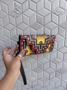 Cartera de Cuero Repujado a Mano Estilo Occidental, Cartera Repujada a Mano con Diseño de Girasol, Estuche para Teléfono, Bolso de Mano para Mujer, Multiusos - Product Image 2