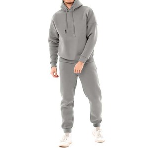 Survêtement gris à capuche pour homme, coupe décontractée, couleur unie, avec poches latérales, idéal pour l'automne, 100 % coton, poids moyen - Product Image 1