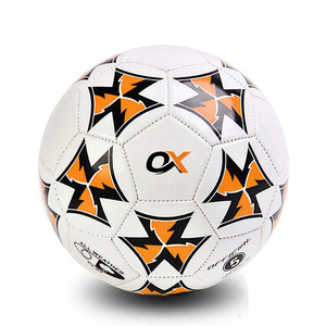 Balón de Fútbol Profesional Oxva Industries de PU y PVC, Cosido a Máquina, Diseño Híbrido, para Entrenamiento y Partidos - Product Image 2