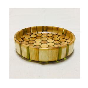 ชามเรซิ่นอีพ็อกซี่ทำมือ ปลอดสาร BPA พร้อมไม้กระถินเทศเคลือบผิวด้วยไม้ธรรมชาติและชั้นเรซิ่นเคลือบเงา สำหรับตกแต่งสไตล์ร่วมสมัย - Product Image 3