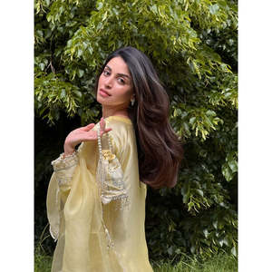 Conjunto de ropa de fiesta de diseñador para mujer, parte superior inferior y Dupatta, elegante y elegante - Product Image 3