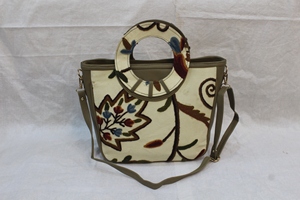 Bolso de lona bordado con diseño floral, informal, para uso diario, en colores mixtos y forma personalizada. - Product Image 3