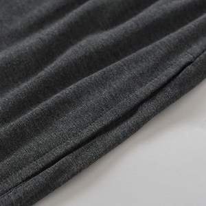 Personaliza conjuntos de camisetas y pantalones cortos para hombre de Top Design, conjuntos de verano de alta calidad en color sólido para hombre. - Product Image 6