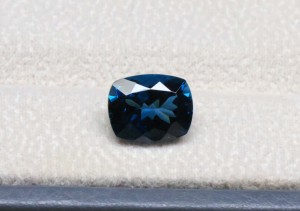 Auténtica Piedra Preciosa de Topacio Azul de Londres Natural, Forma de Cojín, 10x8mm, Piedra Facetada, Precio al por Mayor, Aini Gems - Product Image 4