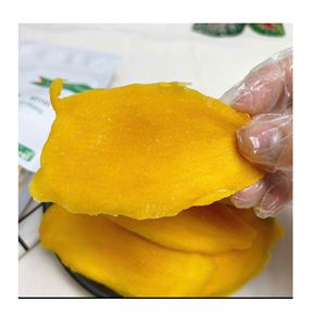 Light Crunchy Freeze <b>Dried</b> <b>Mango</b> Perfect For Daily Snacking And Blending Into Smoothies Full Of Nutrients - Product Image 4