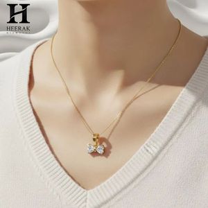Pendentif en diamant en forme de nœud de luxe, collier en or 14K/18K, bijoux fins par Heerak Diamonds - Product Image 3