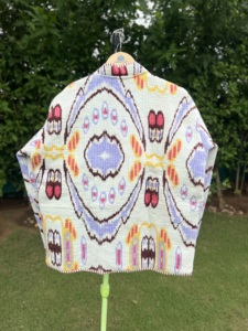 เสื้อแจ็คเก็ตผ้ากำมะหยี่บุผ้าฝ้ายแบบพรีเมียมสำหรับทุกเพศ |   ชั้นเสื้อผ้าลำลองน้ำหนักเบาทำมือ |   เสื้อผ้าบูติกดีไซเนอร์ |   ผู้ผลิตแบบ OEM - Product Image 5