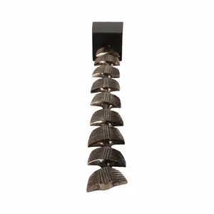 Porte-bougie en métal de luxe fait main avec motif ajouré design pour les activités religieuses et la décoration de la maison - Product Image 4