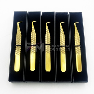 Pinzas para Pestañas RMI de 90 Grados, Acero Inoxidable, Diseño Liso Dorado con Plasma, Antimagnéticas, Antiestáticas, Perfectas - Product Image 2