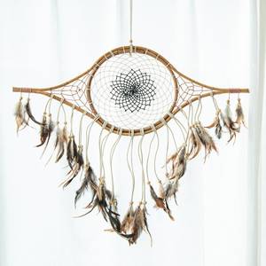 Attrape-rêves en bambou - Décoration d'intérieur élégante et écologique - Product Image 1