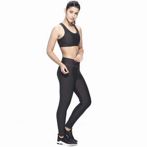 Service OEM Leggings de yoga taille haute couleur noire et ensembles de sport taille mi-haute sans couture pour la course, l'exercice, l'entraînement et la gym - Product Image 4