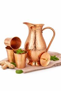 Ensemble de carafes en cuivre pour une solution compacte en cuisine, ensemble en métal avec verres, durable, réutilisable, vaisselle de cuisine et de salle à manger. - Product Image 5