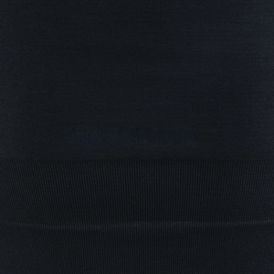 Haut court noir extensible sans coutures à épaules dénudées et manches longues pour femme, idéal pour la gym, le yoga, l'entraînement, le fitness et les tenues athleisure - Product Image 5