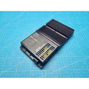Módulo convertidor de corriente CC-CC VICOR VI-MU3-CQ usado como pieza de repuesto para equipos semiconductores antiguos - Product Image 5