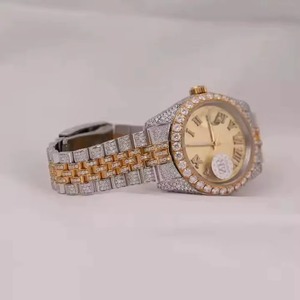 Reloj de Lujo para Mujer de Acero Inoxidable con Brazalete con Incrustaciones de Diamantes, Esfera Analógica, Movimiento de Cuarzo, Cierre Plegable - Product Image 2