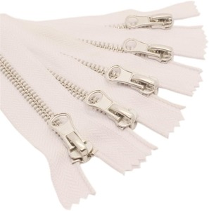 Custom Open End 5 #   Fermeture éclair en métal avec dents métalliques, vente en gros, fermeture éclair personnalisée pour vêtements - Product Image 1