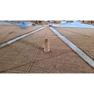Voile d'ombrage triangulaire en fibre de coco naturelle Eco2go Vietnam sur mesure pour l'agriculture et le jardin - Product Image 4