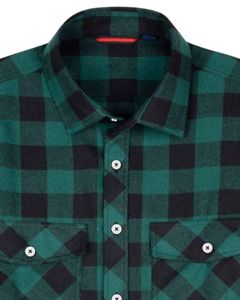 Chemise en flanelle à carreaux vert et noir pour hommes, coton et polyester, manches longues, boutonnée, pour les acheteurs en gros. - Product Image 2