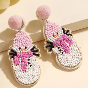Boucles d'oreilles clous fantaisie en forme de chat de dessin animé avec griffes, pompons roses et blancs, bijoux de mode pour femme, cadeau de mariage - Product Image 1