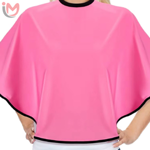 ผ้าคลุมตัดผมสีชมพูพร้อมขอบสีดำ วัสดุกันน้ำสำหรับใช้ในร้านเสริมสวย - Product Image 2